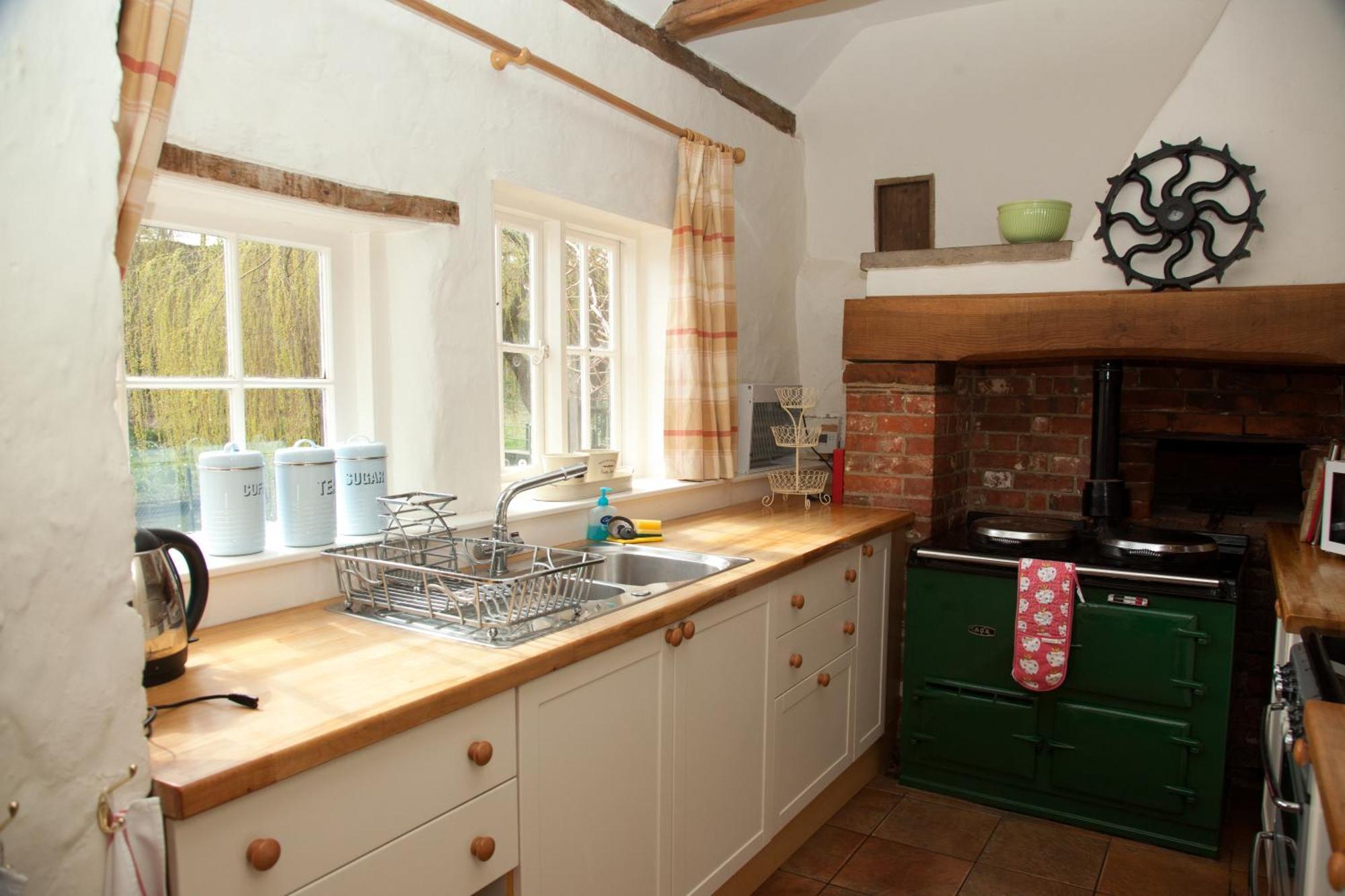 Leeds Castle Holiday Cottages Maidstone Room photo