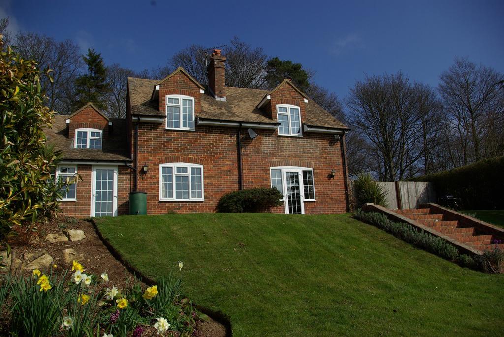 Leeds Castle Holiday Cottages Maidstone Room photo