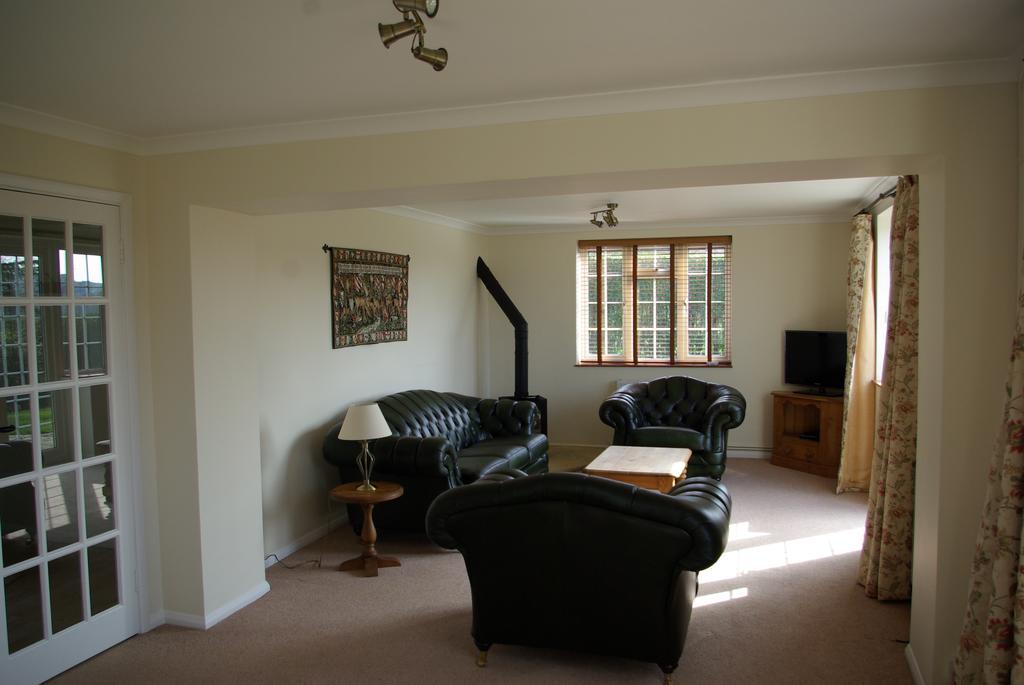 Leeds Castle Holiday Cottages Maidstone Room photo